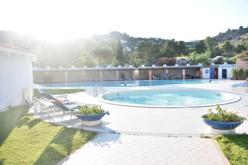 פורט וילג' Villetta Residenziale Vista Mare פורט וילג'