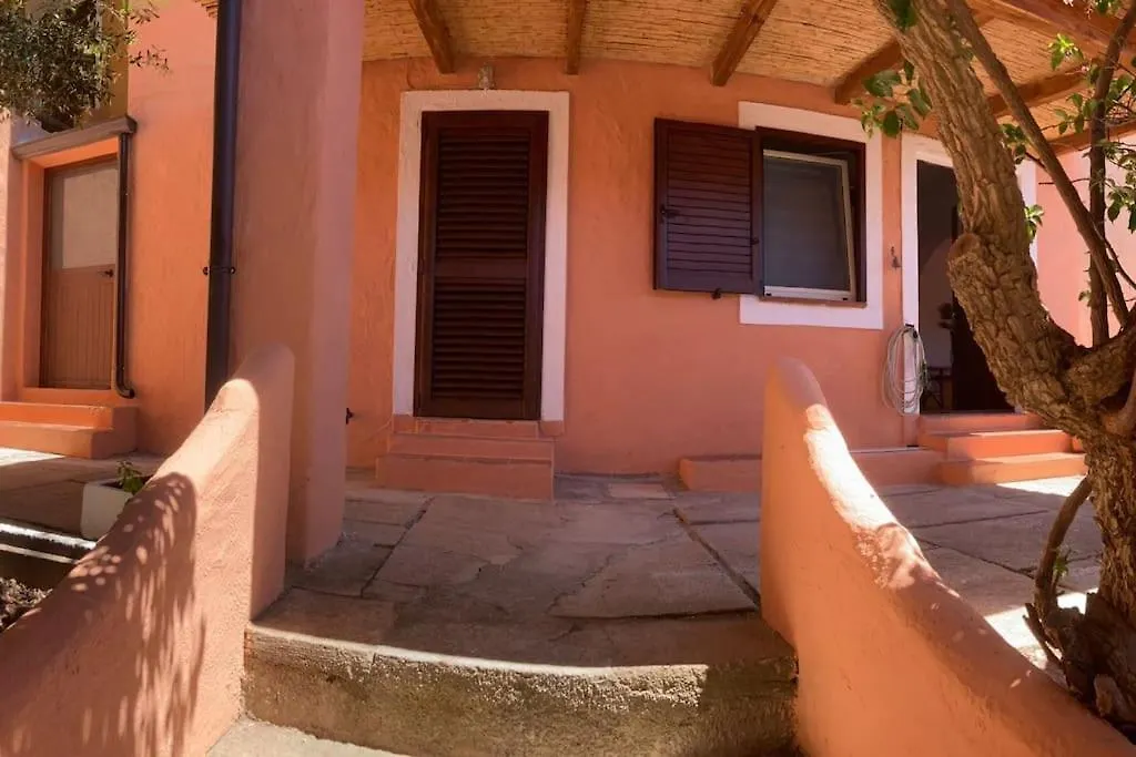 בית נופש פורט וילג' Villetta Residenziale Vista Mare